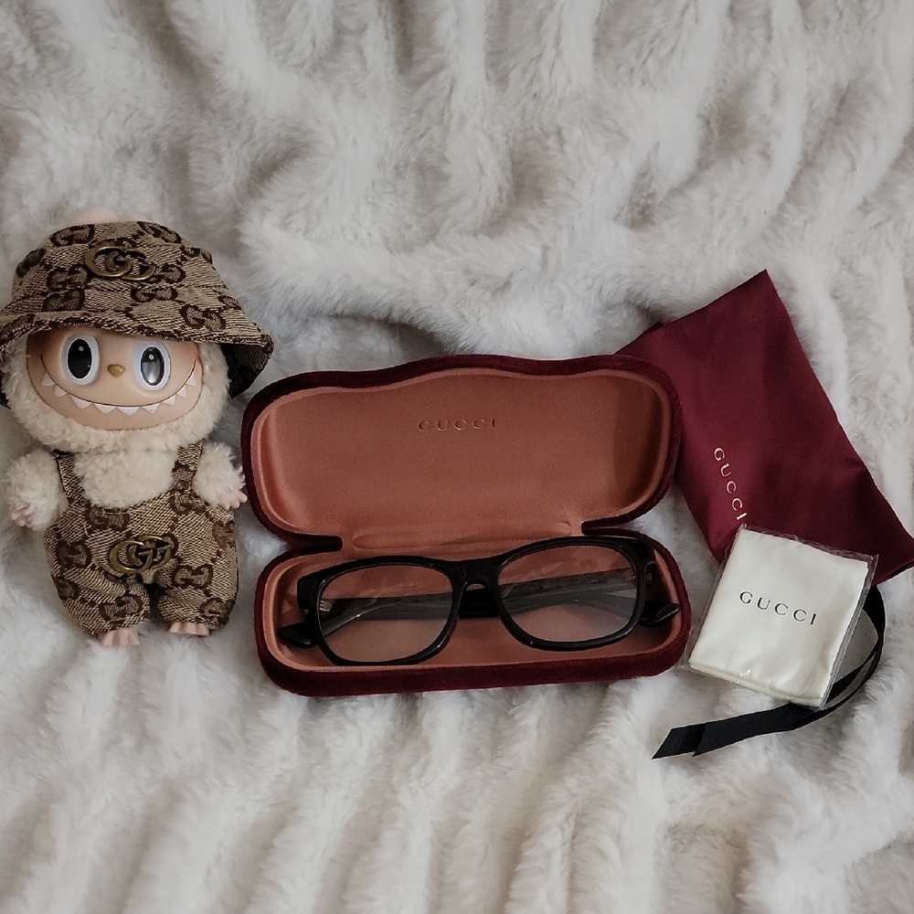 Gucci‎ Black Glasses